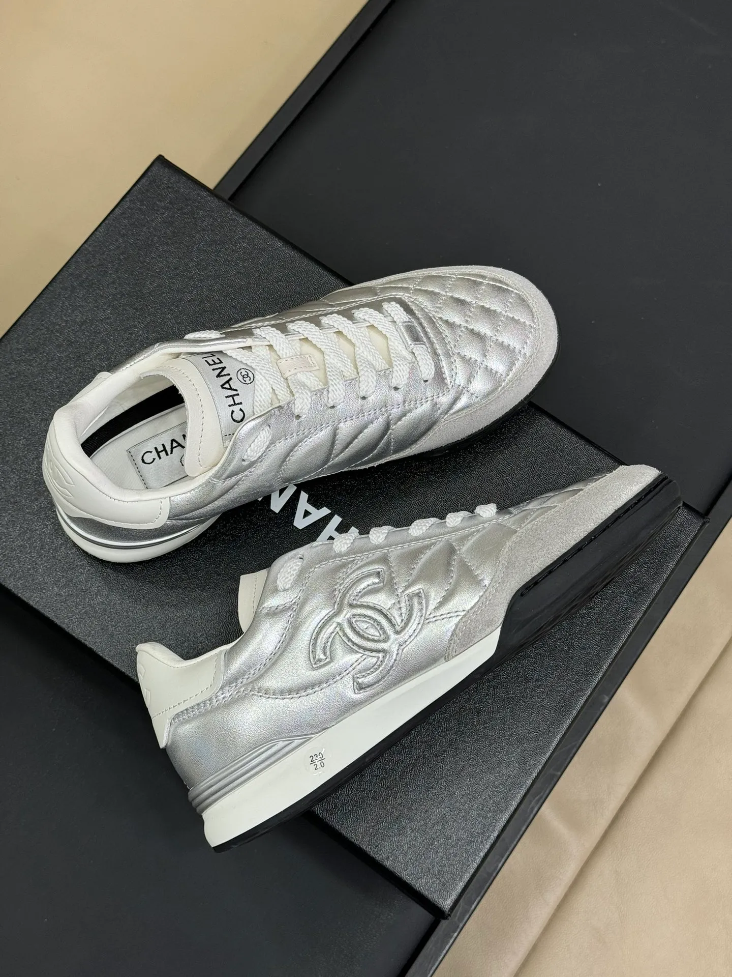 👟👟Ex-factory price 520👟👟 Women's shoe factory chanel 24b sneakers new product 24 autumn and winter sneakers, the third generation of sneakers made of lambskin material, classic rhombus elements, extremely easy to wear, full of fashionability💯high-quality goods size 35-41